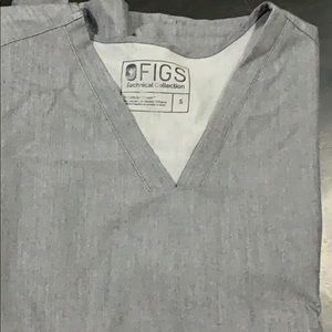 FIGS SCRUB TOP